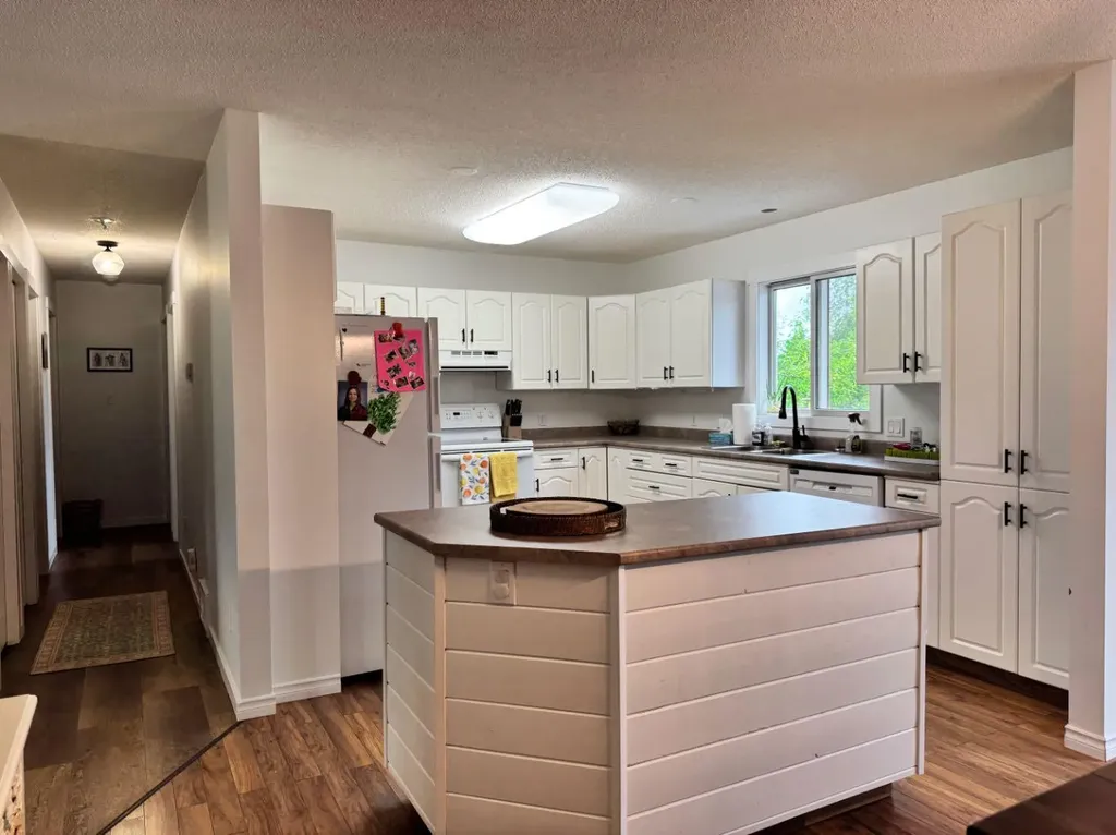 11604 106 Avenue Fairview AB T0H 1L0