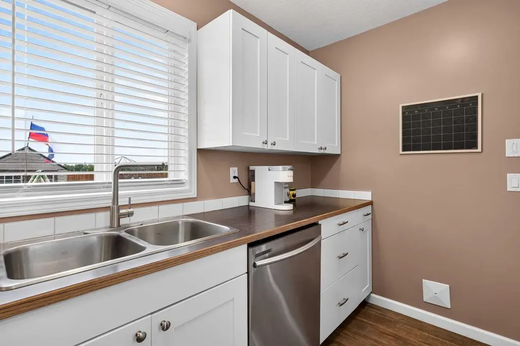 78 Sandpiper Drive Didsbury AB T0M 0w0