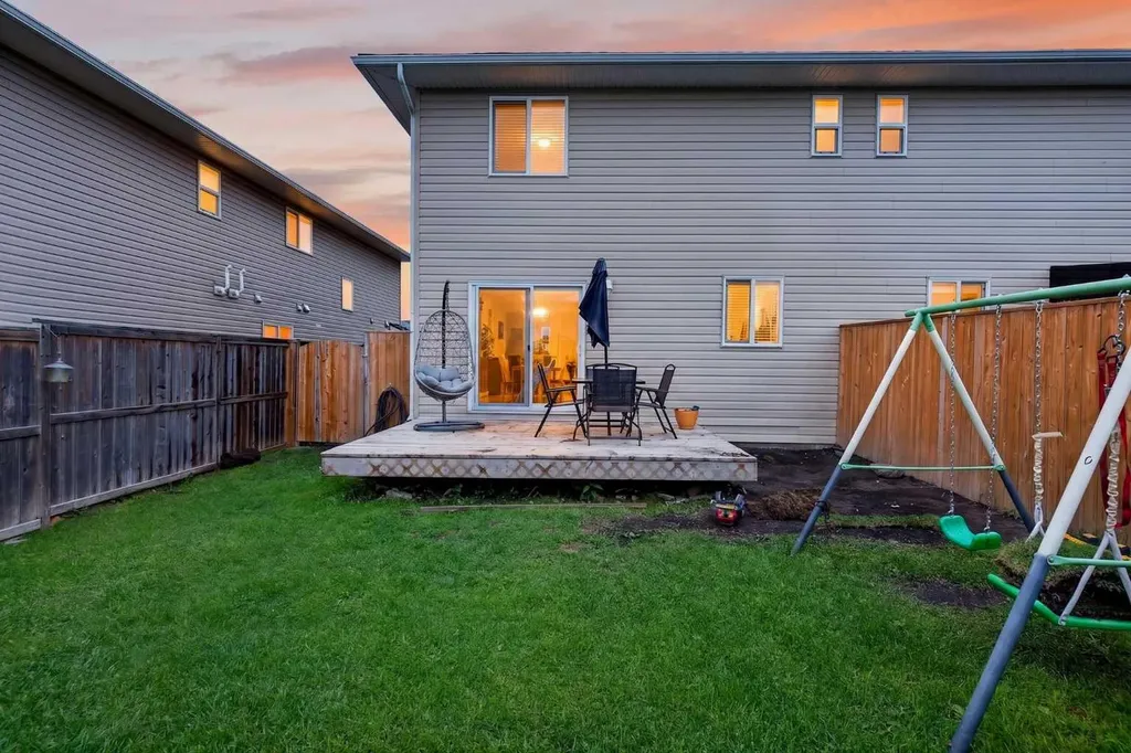78 Sandpiper Drive Didsbury AB T0M 0w0