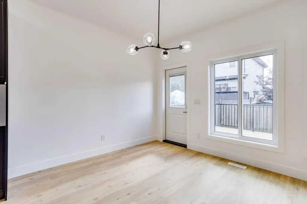 173 Aldergrove Avenue Fort Mcmurray AB T9J 1E6