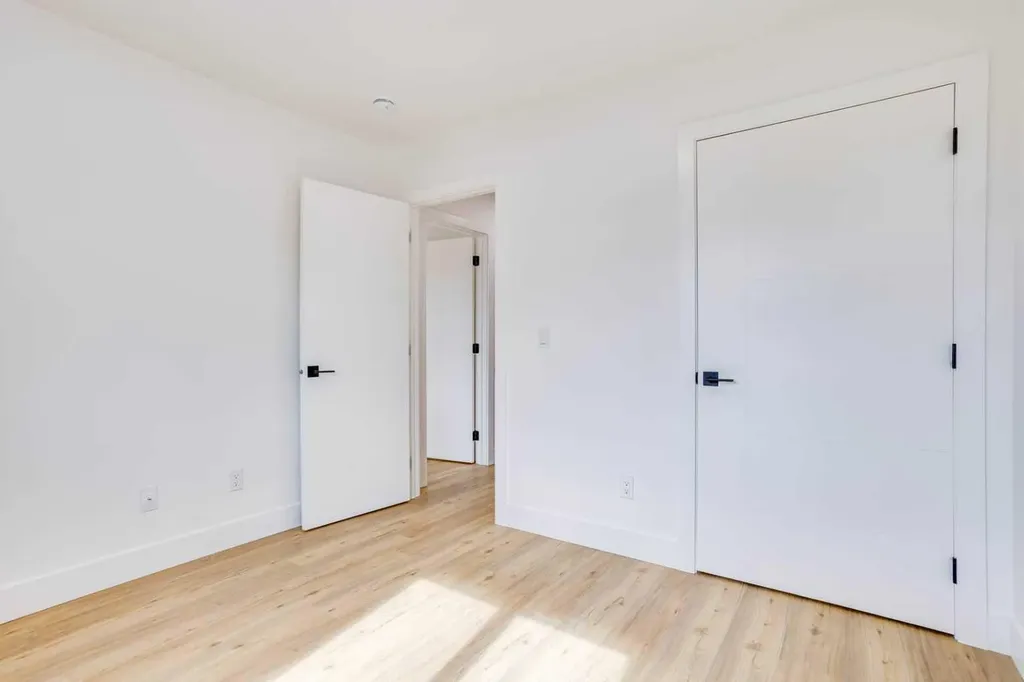 173 Aldergrove Avenue Fort Mcmurray AB T9J 1E6