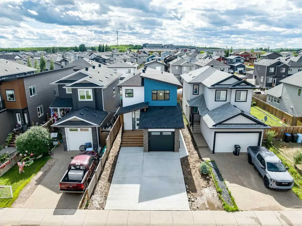 173 Aldergrove Avenue Fort Mcmurray AB T9J 1E6