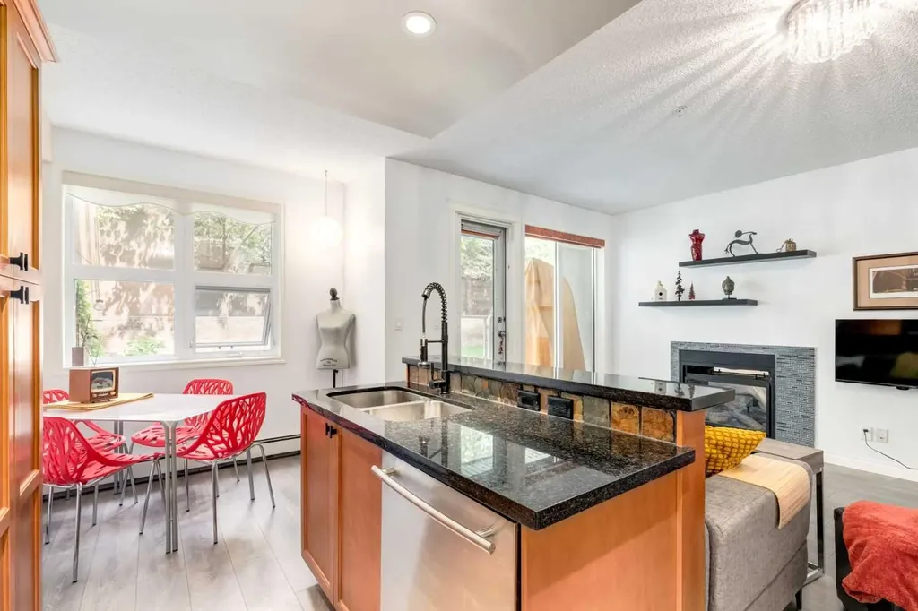 532 5 Avenue NE Calgary AB T2E 0L2