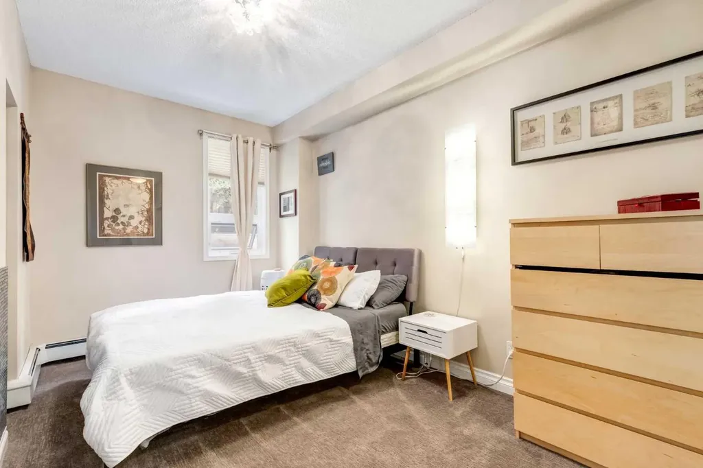 532 5 Avenue NE Calgary AB T2E 0L2