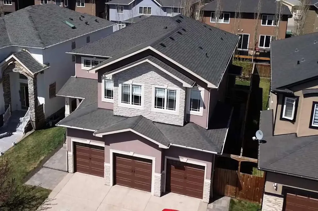 120 Kinniburgh Circle Chestermere AB T1X 0P8