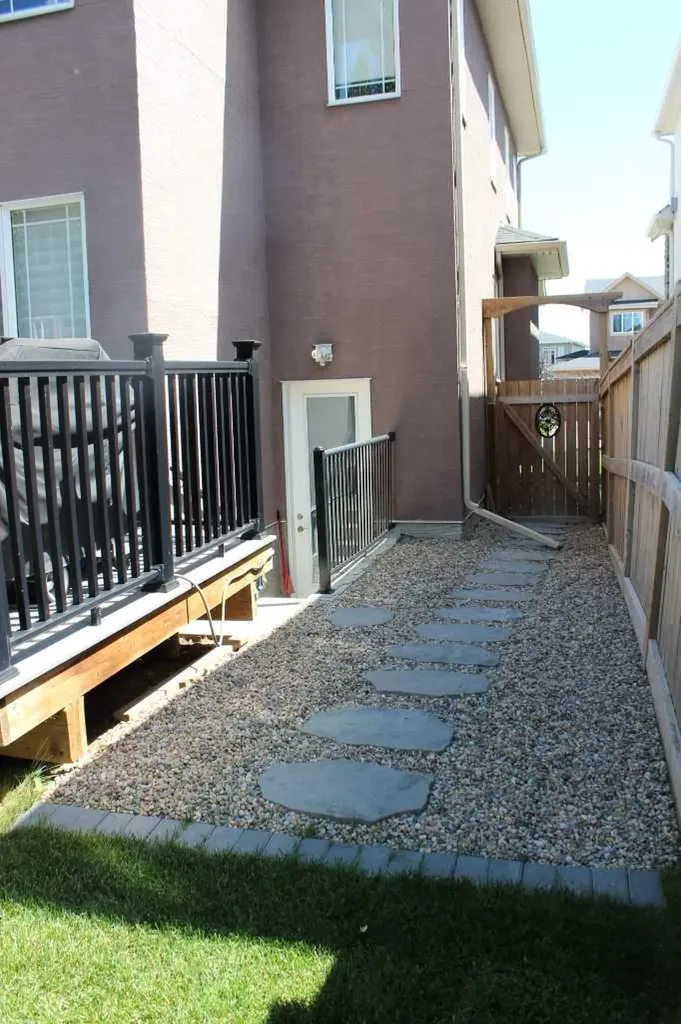 120 Kinniburgh Circle Chestermere AB T1X 0P8