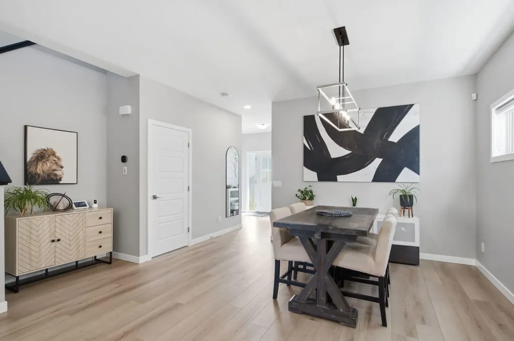 601 Reynolds Crescent SW Airdrie AB T4B5G1