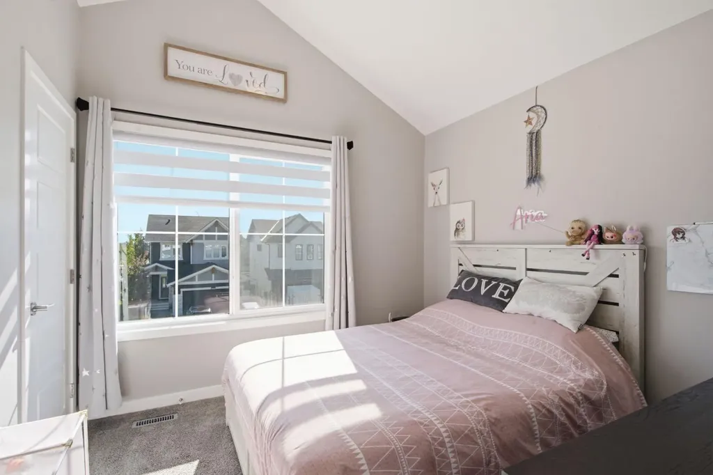 601 Reynolds Crescent SW Airdrie AB T4B5G1