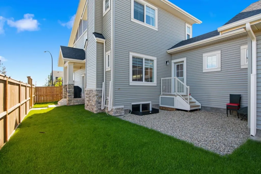 601 Reynolds Crescent SW Airdrie AB T4B5G1