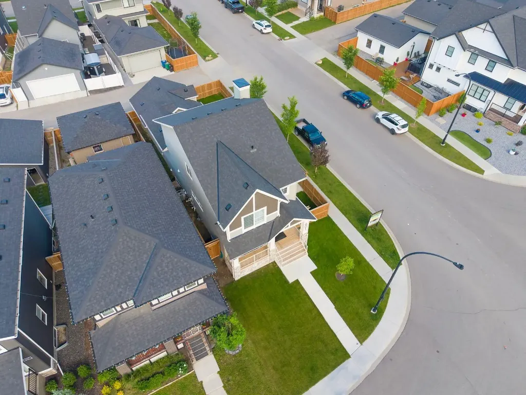 601 Reynolds Crescent SW Airdrie AB T4B5G1