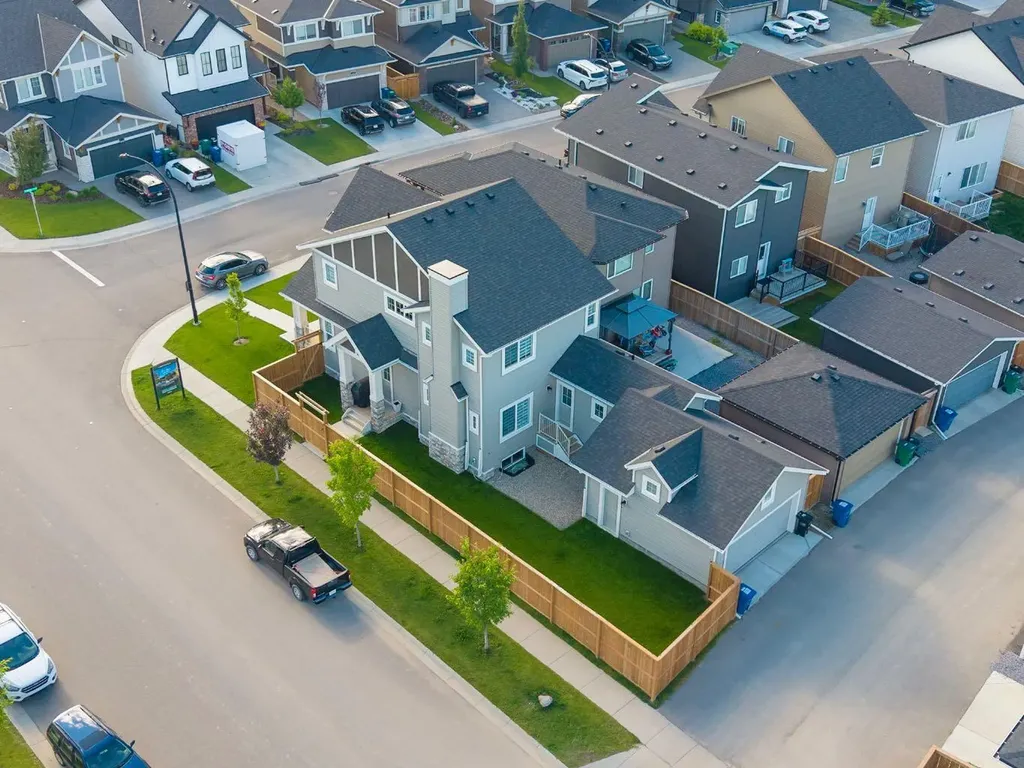 601 Reynolds Crescent SW Airdrie AB T4B5G1