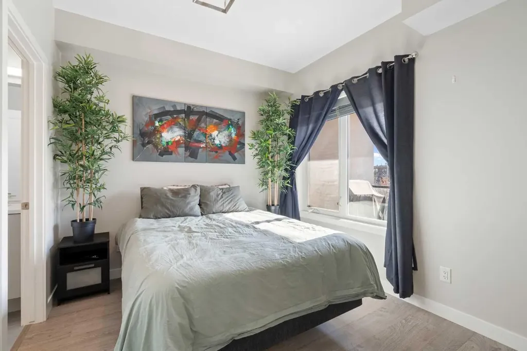 3375 15 Street SW Calgary AB T2T 4A2