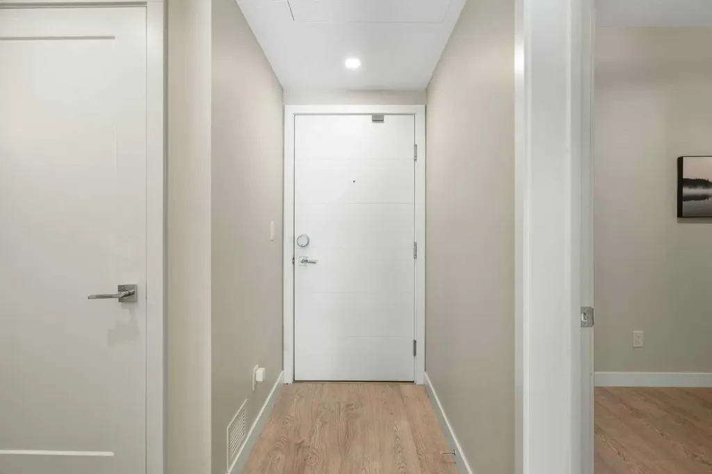 3375 15 Street SW Calgary AB T2T 4A2