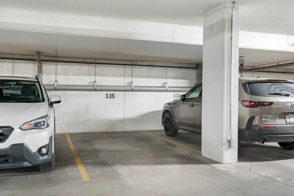 3375 15 Street SW Calgary AB T2T 4A2