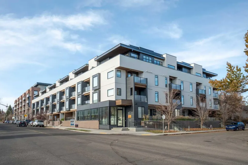 3375 15 Street SW Calgary AB T2T 4A2