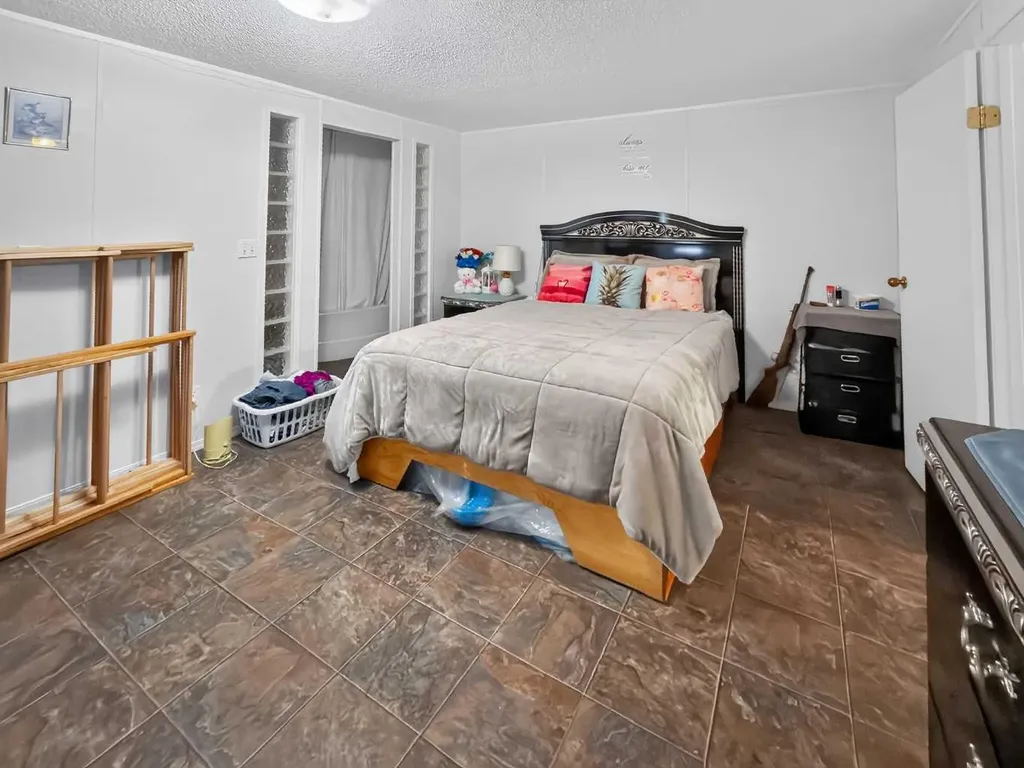 10714 100 Avenue La Crete AB T0H 2H0