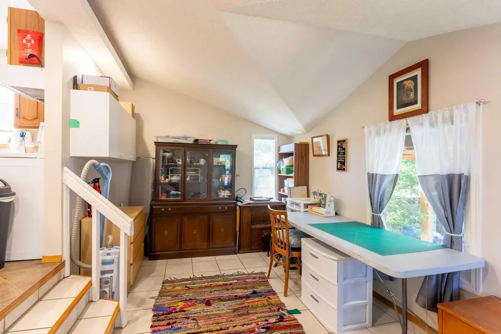 210 Ojibwa Place W Lethbridge AB T1K 5K6