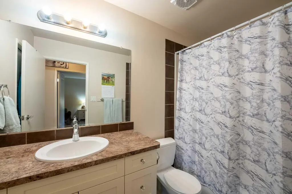 210 Ojibwa Place W Lethbridge AB T1K 5K6