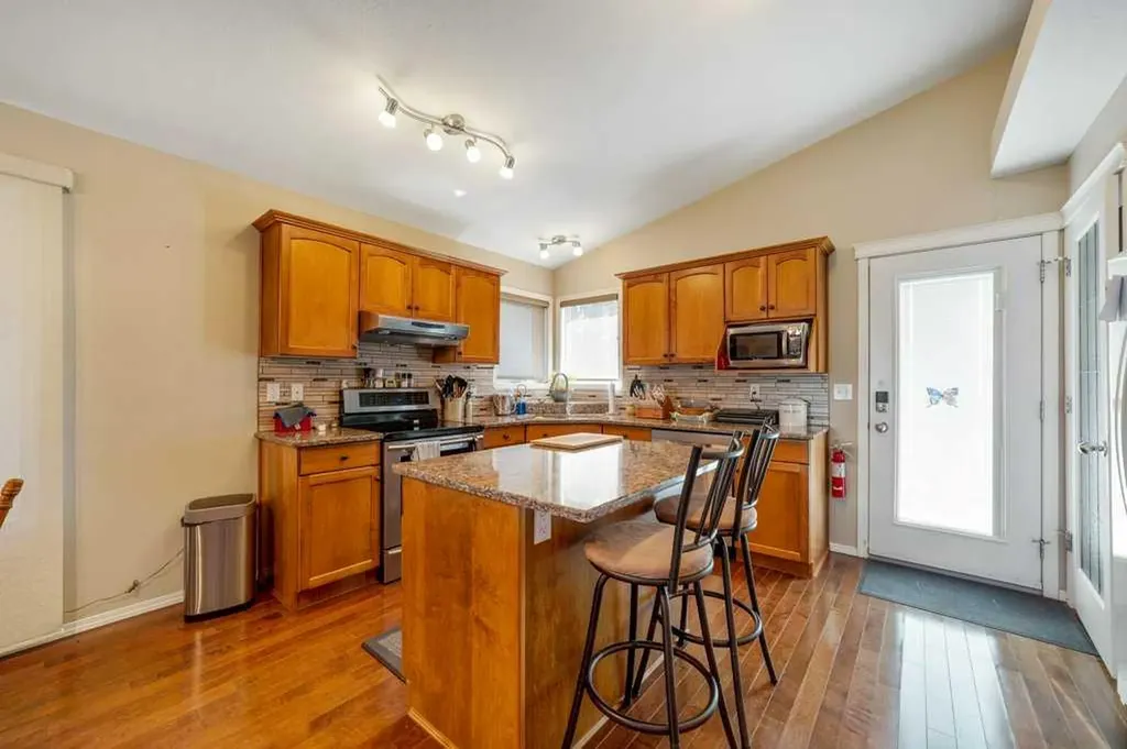 441 Edinburgh Road W Lethbridge AB T1J5A6