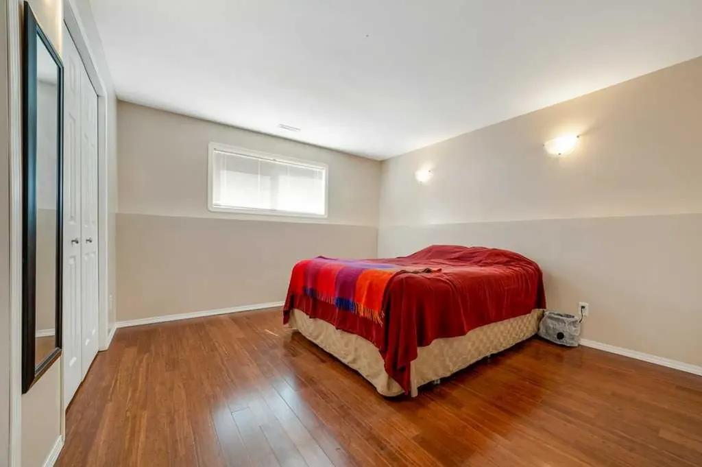 441 Edinburgh Road W Lethbridge AB T1J5A6