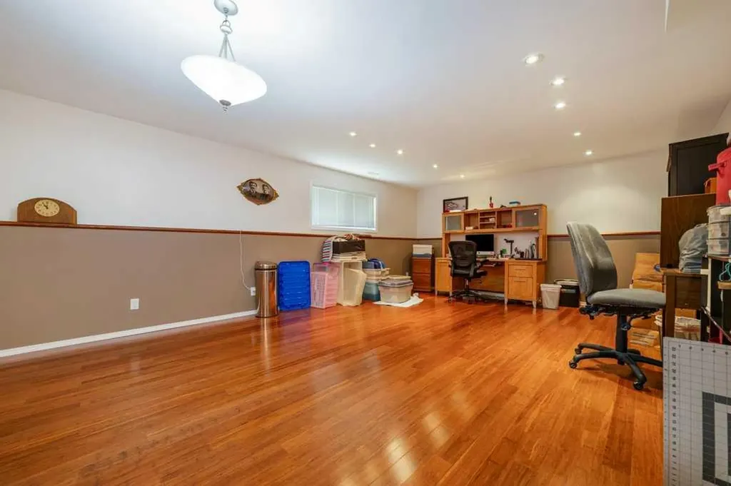 441 Edinburgh Road W Lethbridge AB T1J5A6