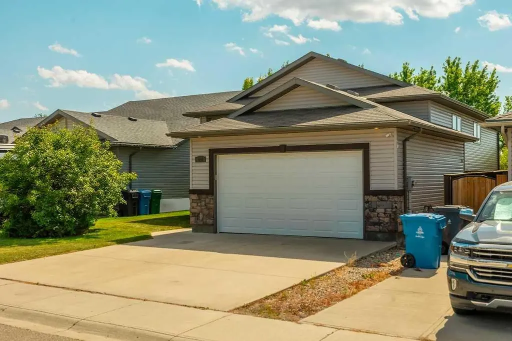 441 Edinburgh Road W Lethbridge AB T1J5A6