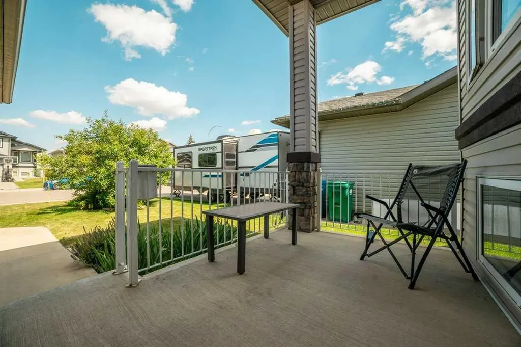 441 Edinburgh Road W Lethbridge AB T1J5A6