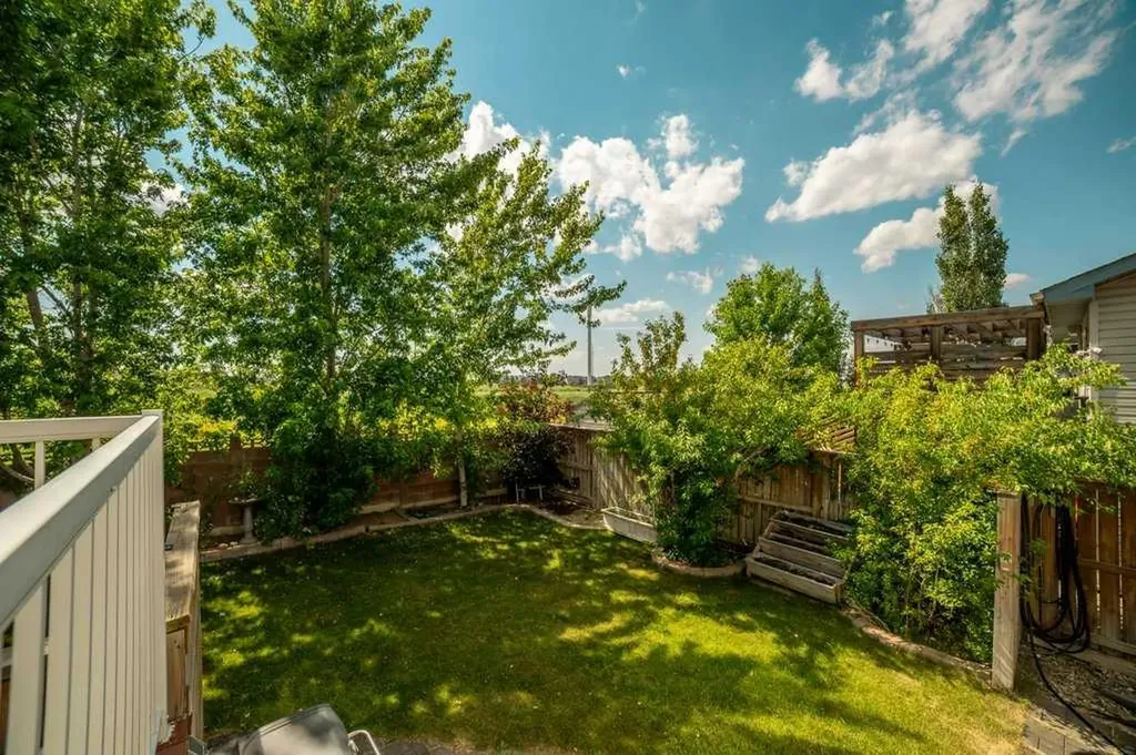 441 Edinburgh Road W Lethbridge AB T1J5A6