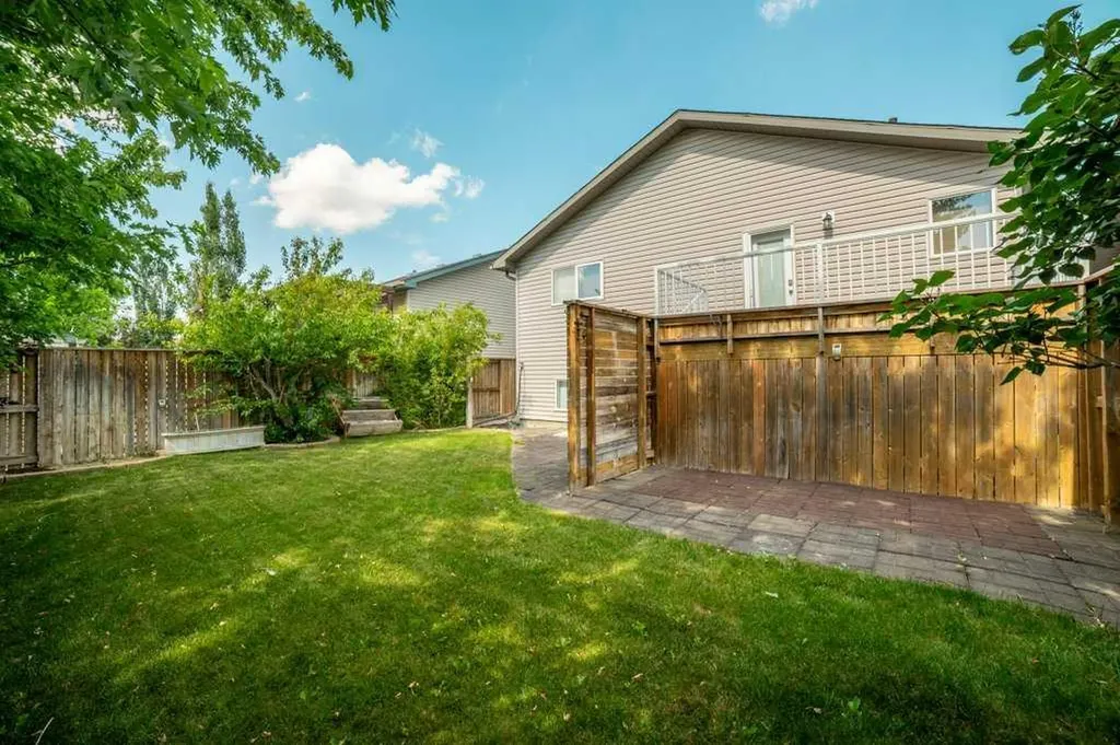 441 Edinburgh Road W Lethbridge AB T1J5A6