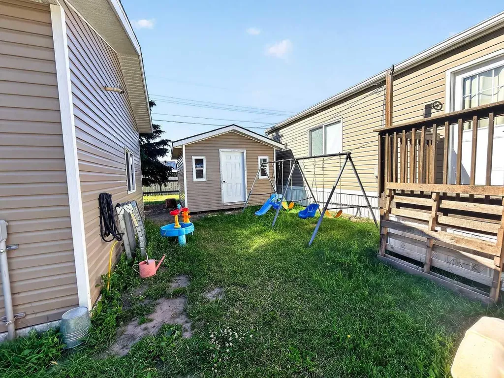 10201 104 Avenue La Crete AB T0H 2H0