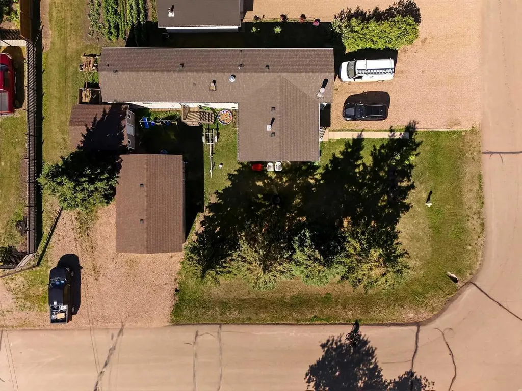 10201 104 Avenue La Crete AB T0H 2H0