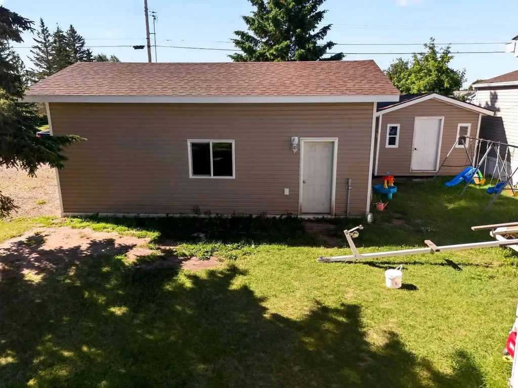 10201 104 Avenue La Crete AB T0H 2H0