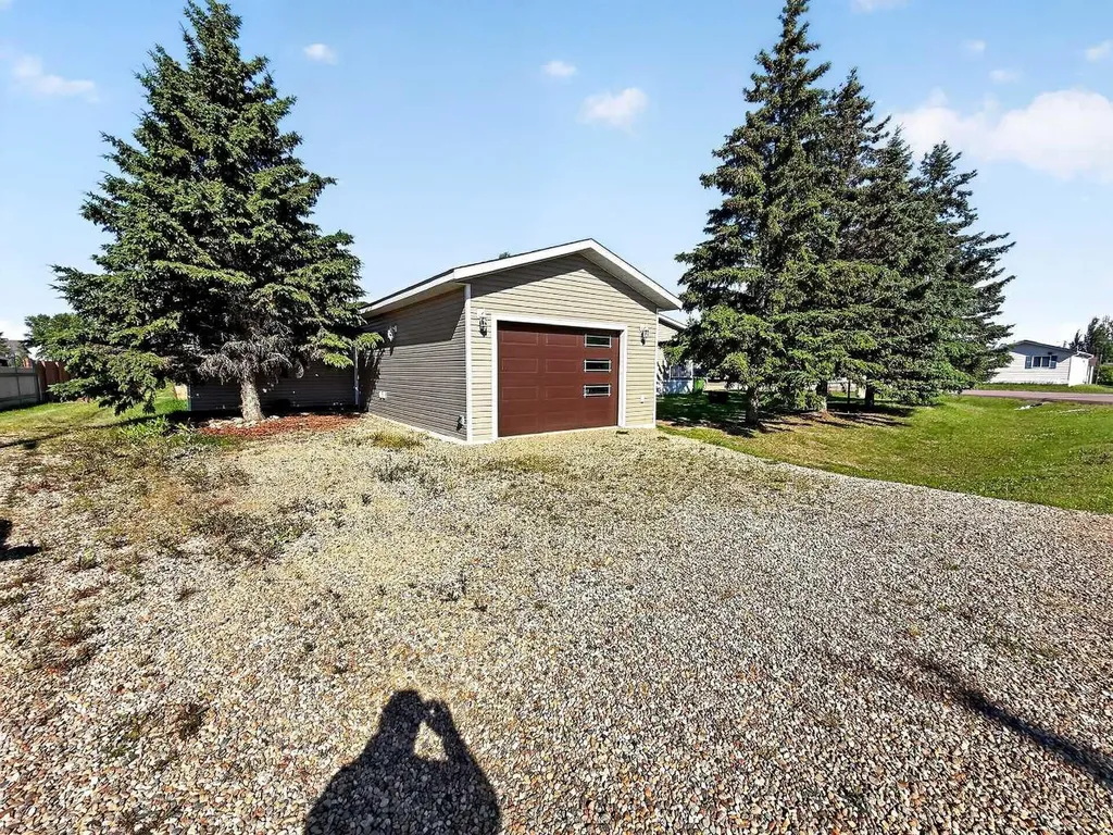 10201 104 Avenue La Crete AB T0H 2H0