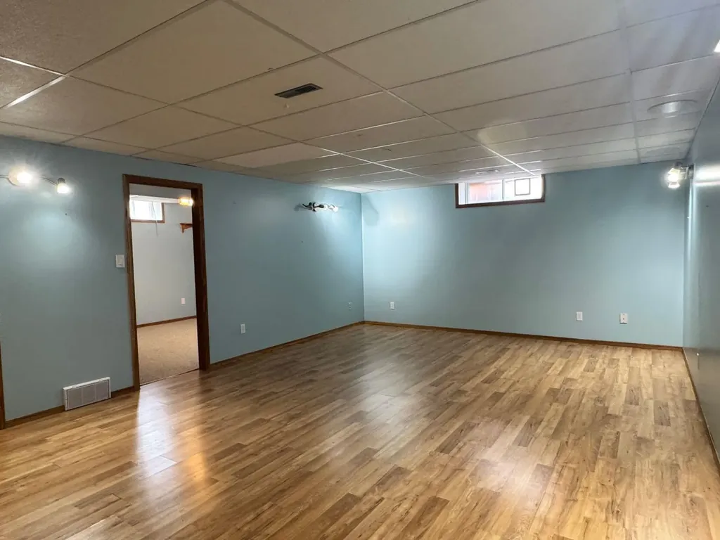 11300 110 Avenue Crescent Fairview AB T0H 1L0