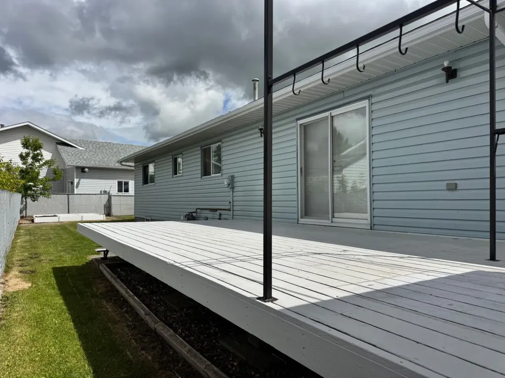 11300 110 Avenue Crescent Fairview AB T0H 1L0