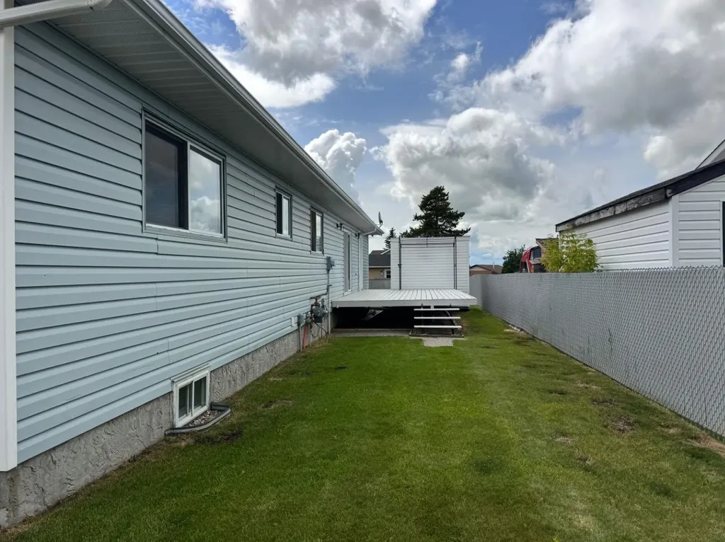 11300 110 Avenue Crescent Fairview AB T0H 1L0