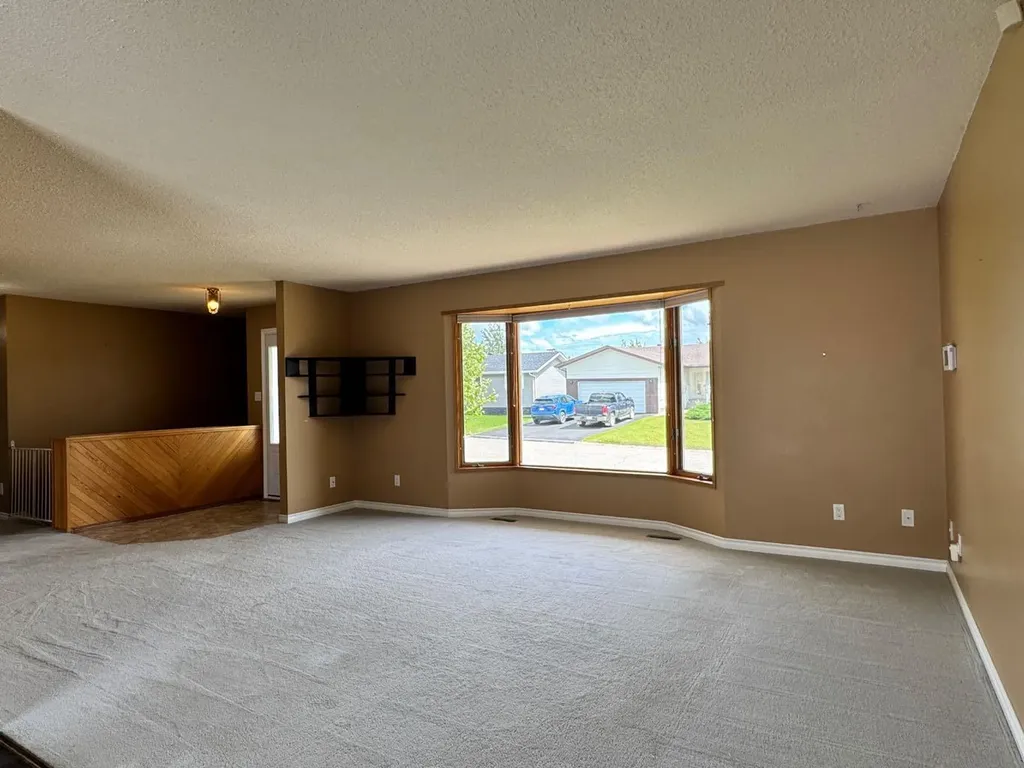 11300 110 Avenue Crescent Fairview AB T0H 1L0