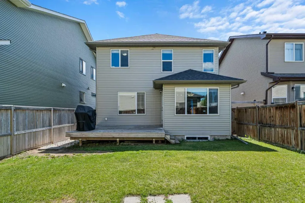 277 Brightonwoods Gardens SE Calgary AB T2Z 0T4