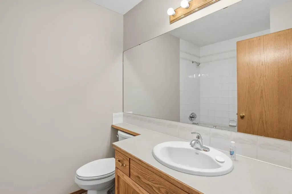 51 Duston Street Red Deer AB T4R 2K4