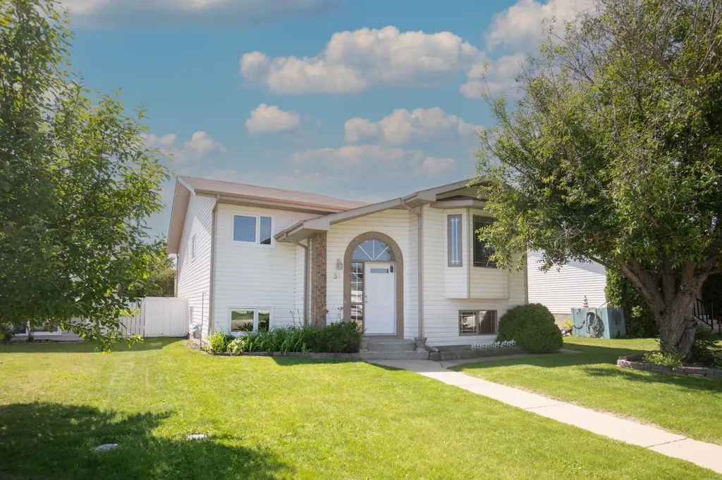 51 Duston Street Red Deer AB T4R 2K4