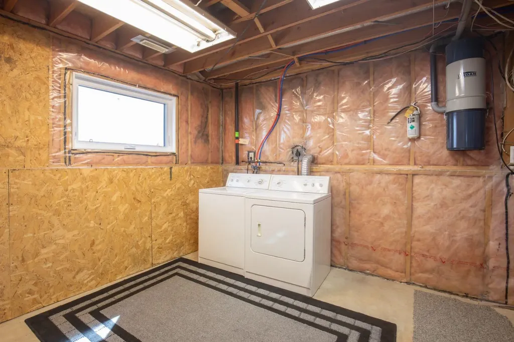 51 Duston Street Red Deer AB T4R 2K4