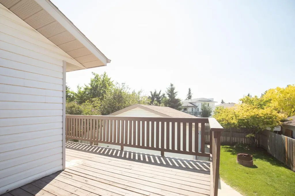 51 Duston Street Red Deer AB T4R 2K4