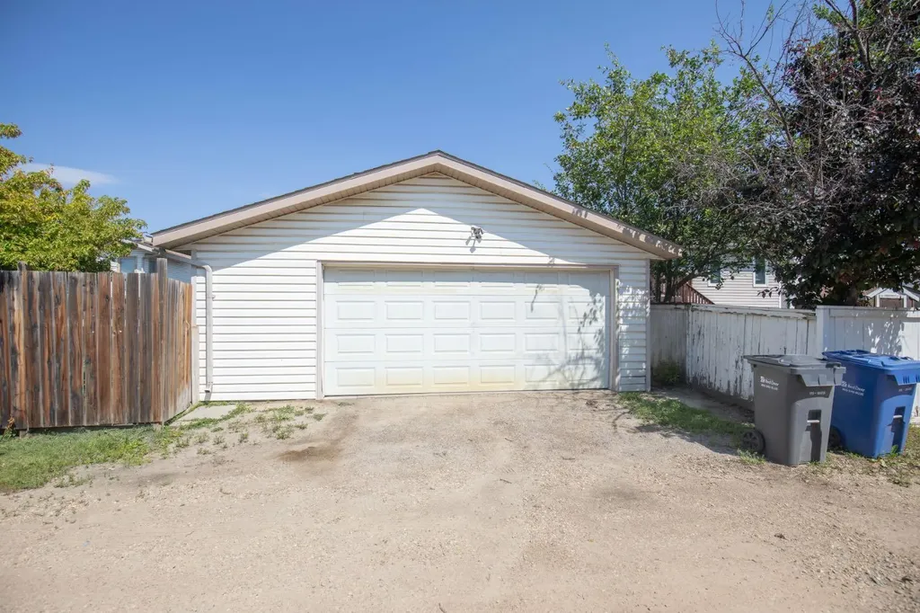 51 Duston Street Red Deer AB T4R 2K4