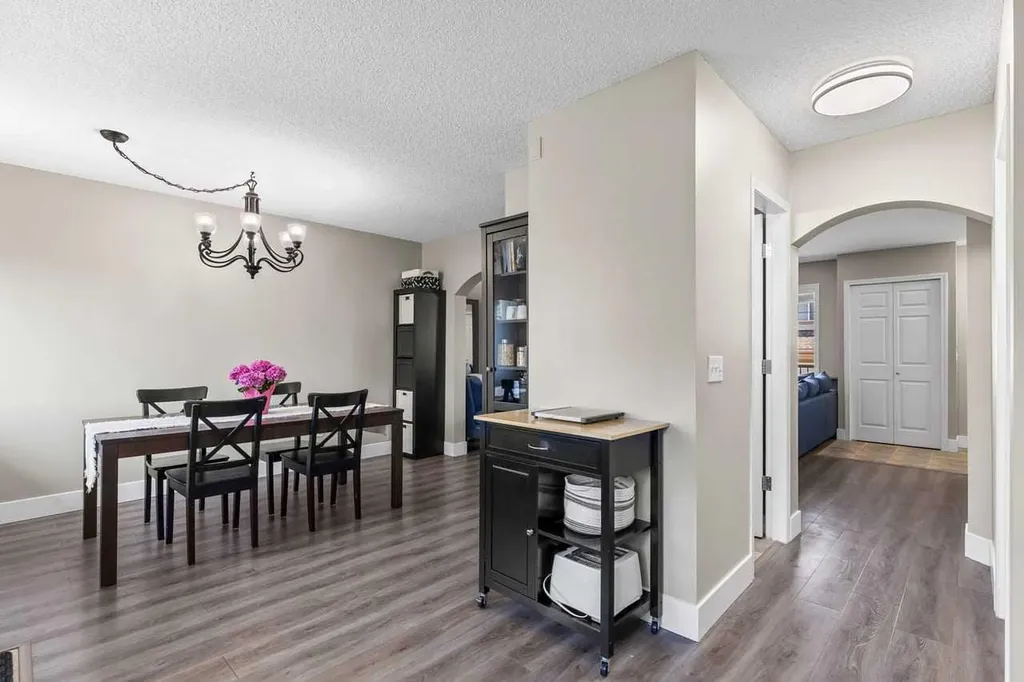 9 Citadel Point NW Calgary AB T3G 5L2