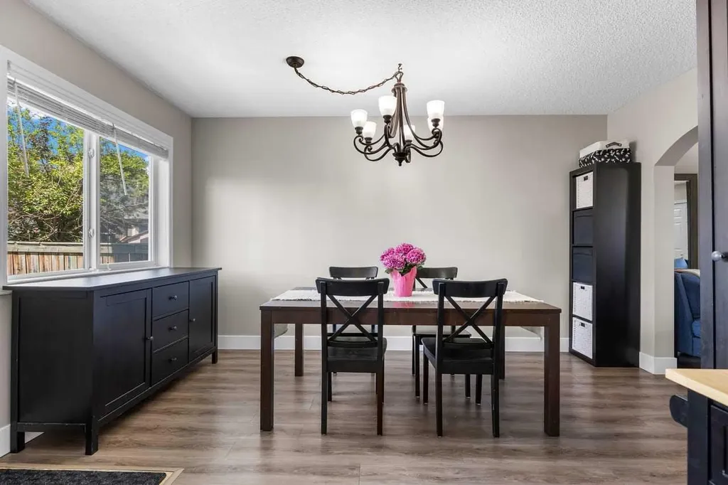 9 Citadel Point NW Calgary AB T3G 5L2