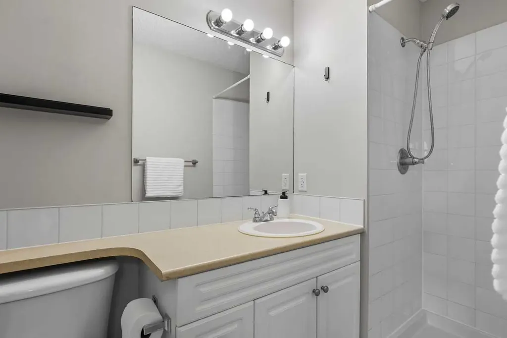 9 Citadel Point NW Calgary AB T3G 5L2