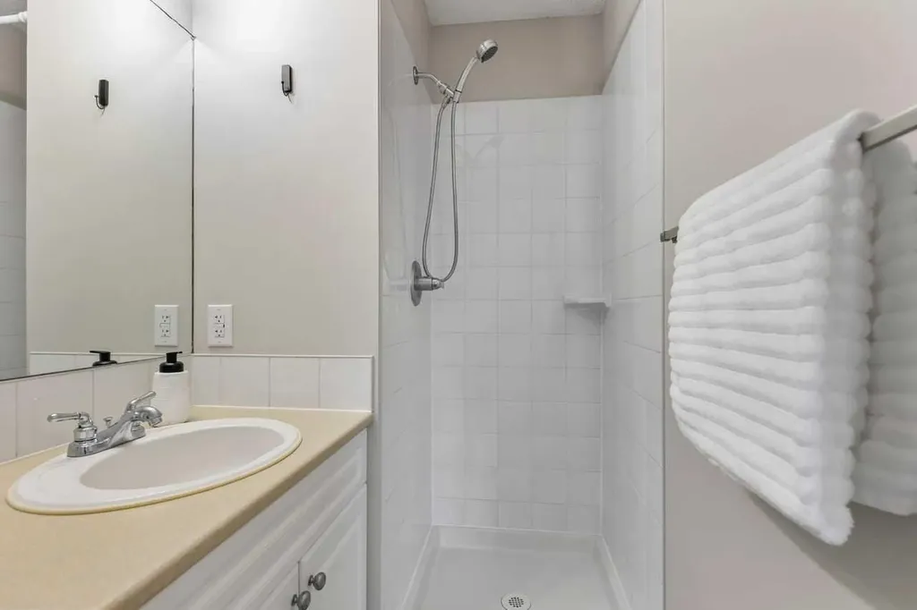 9 Citadel Point NW Calgary AB T3G 5L2