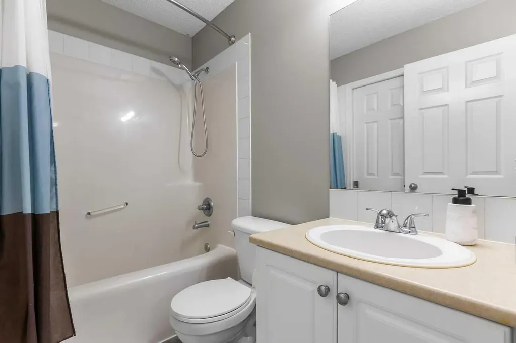9 Citadel Point NW Calgary AB T3G 5L2