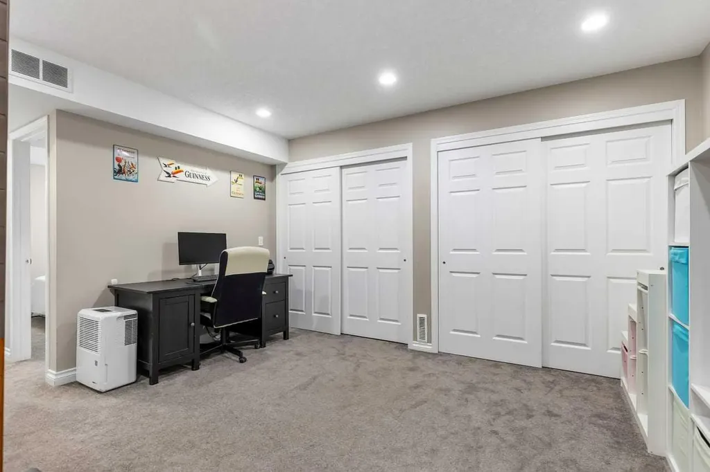 9 Citadel Point NW Calgary AB T3G 5L2
