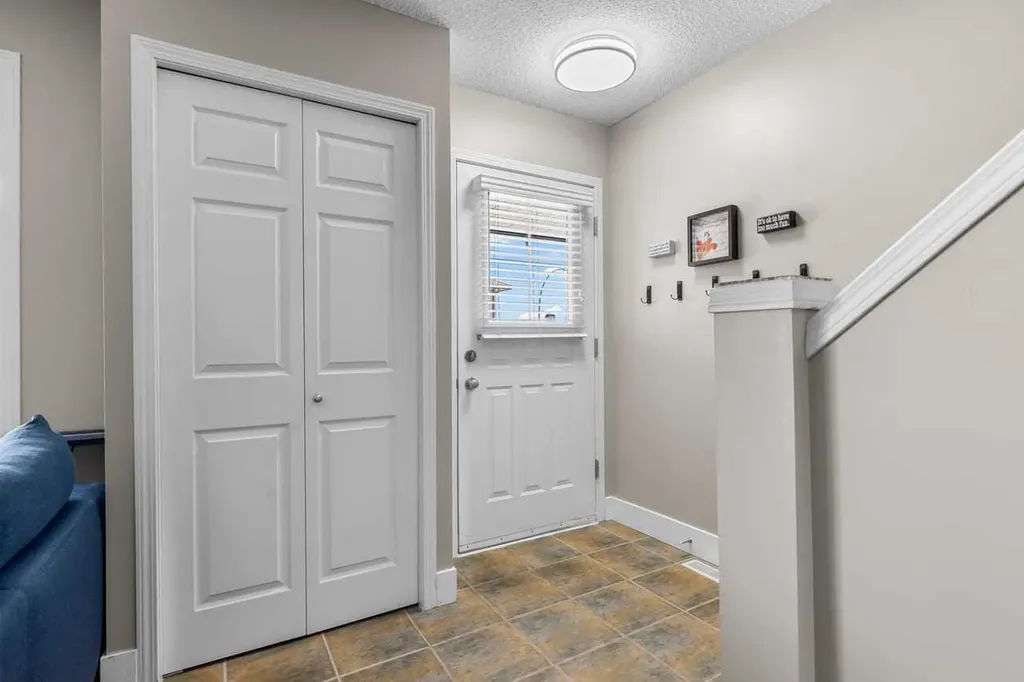 9 Citadel Point NW Calgary AB T3G 5L2